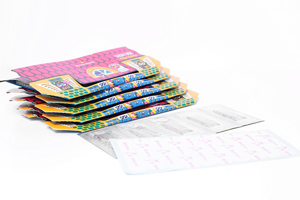 Sticky Box® piège à glu anti-cafards anti-blattes lot de 5 via Digrain -  Viveonis boutique